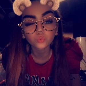 Meet your Posher, Casey